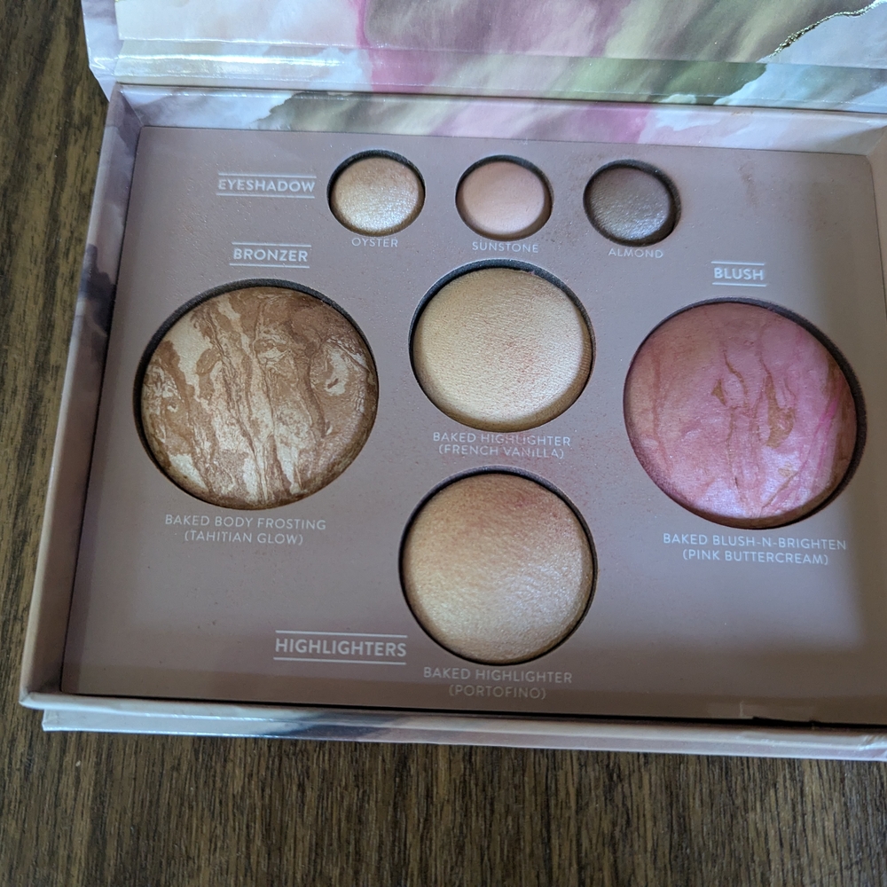 Laura Geller Pink and Gold Eyeshadow Palette